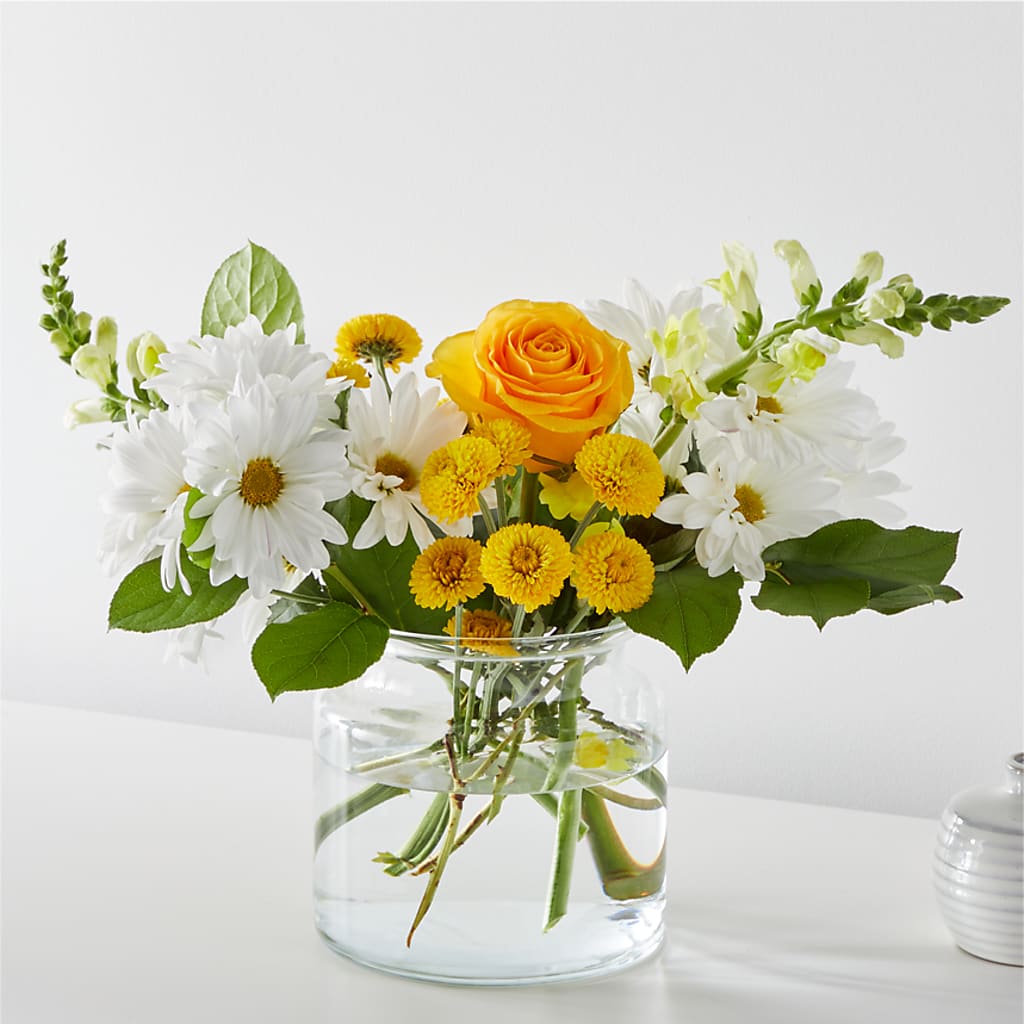 Sun Salutation Bouquet – Rainbow Flower Shop, Huron SD