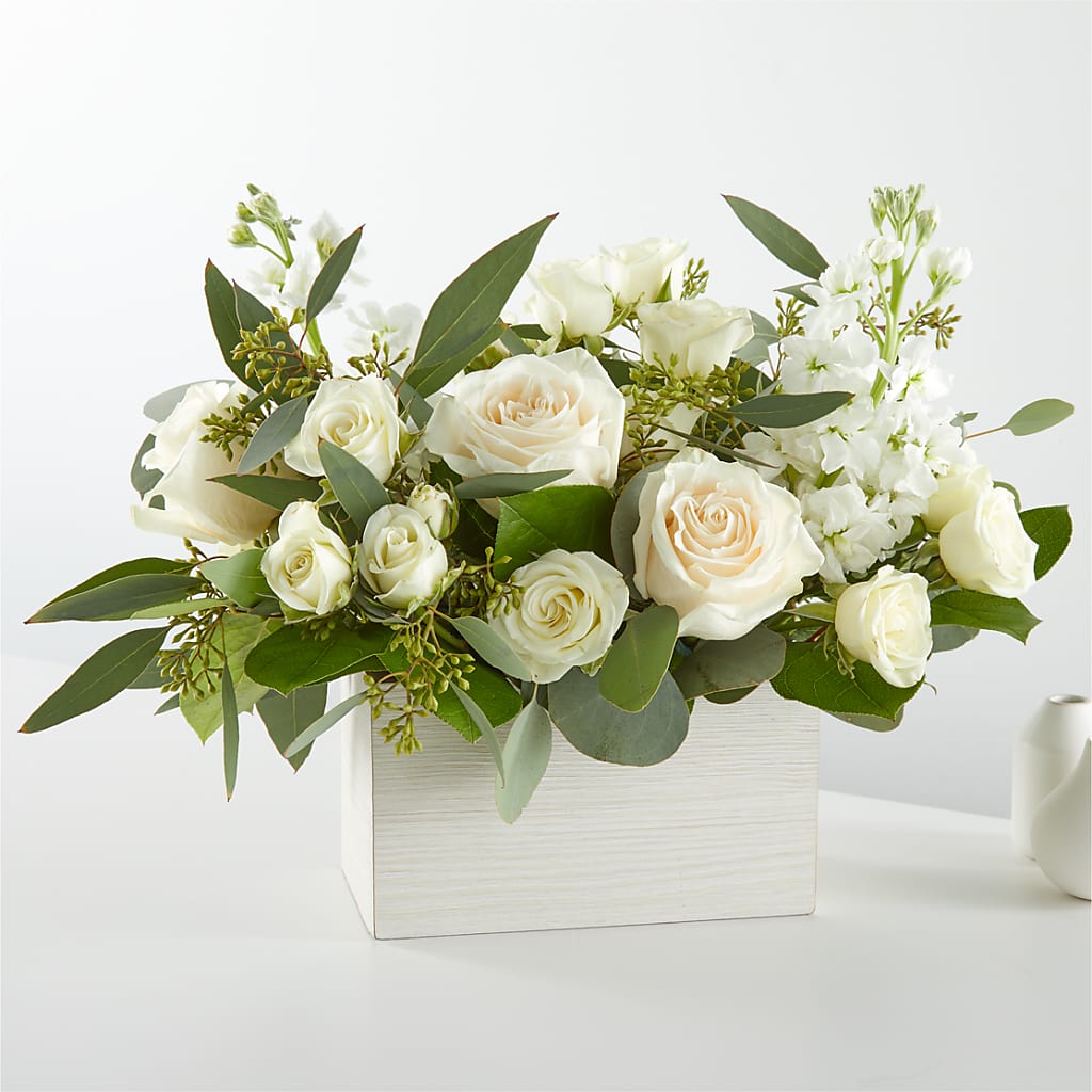 Fresh Linen Box Bouquet – Rainbow Flower Shop, Huron SD