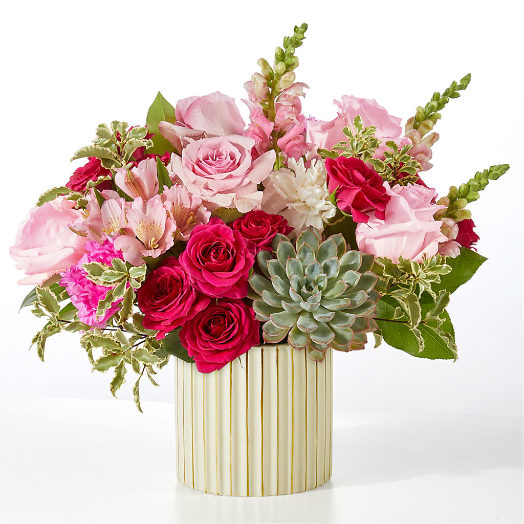 Magenta Musings Bouquet – Rainbow Flower Shop, Huron SD