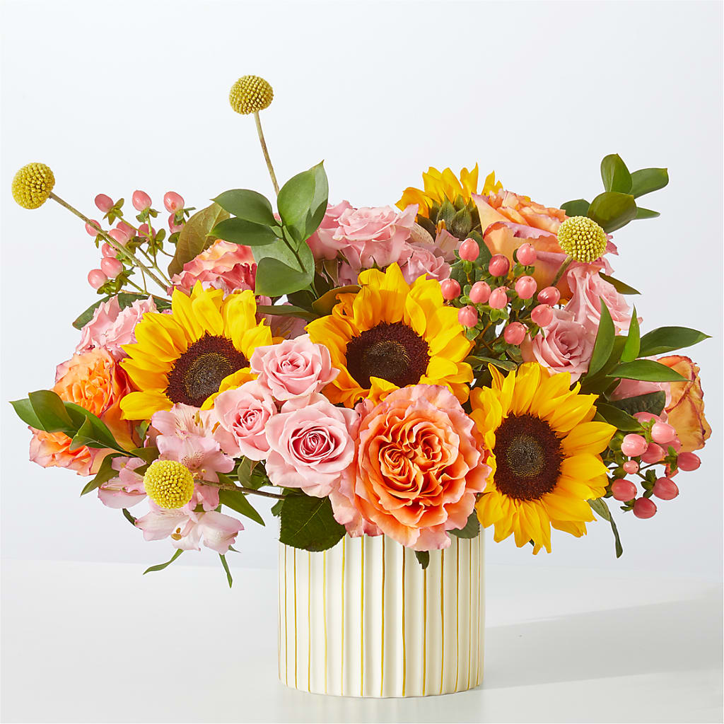 Sun's Out Bouquet – Rainbow Flower Shop, Huron SD