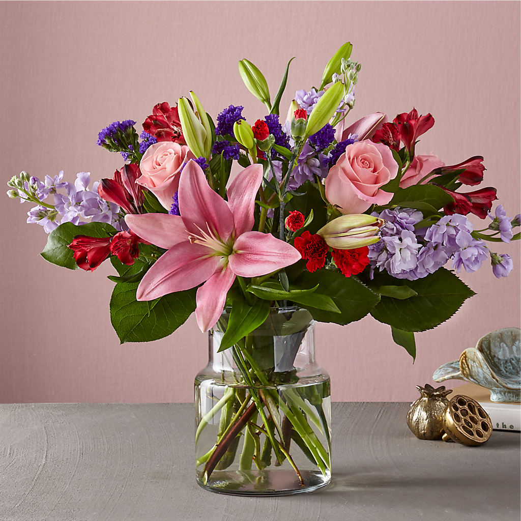 Romantique Bouquet – Rainbow Flower Shop, Huron SD