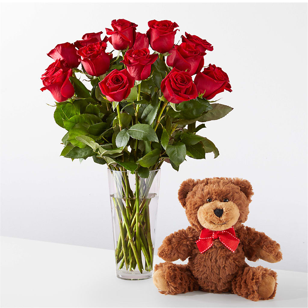 Romantic Long Stem Red Rose Bouquet Bundles – Rainbow Flower Shop, Huron SD