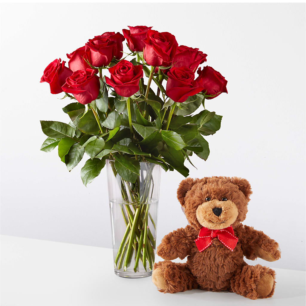 Romantic Long Stem Red Rose Bouquet Bundles – Rainbow Flower Shop, Huron SD