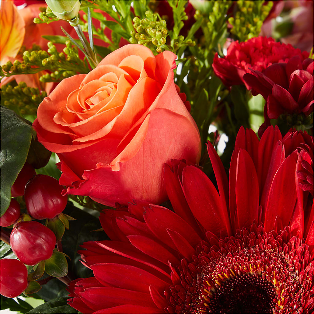 Sweater Season - A Florist Original – Rainbow Flower Shop, Huron SD