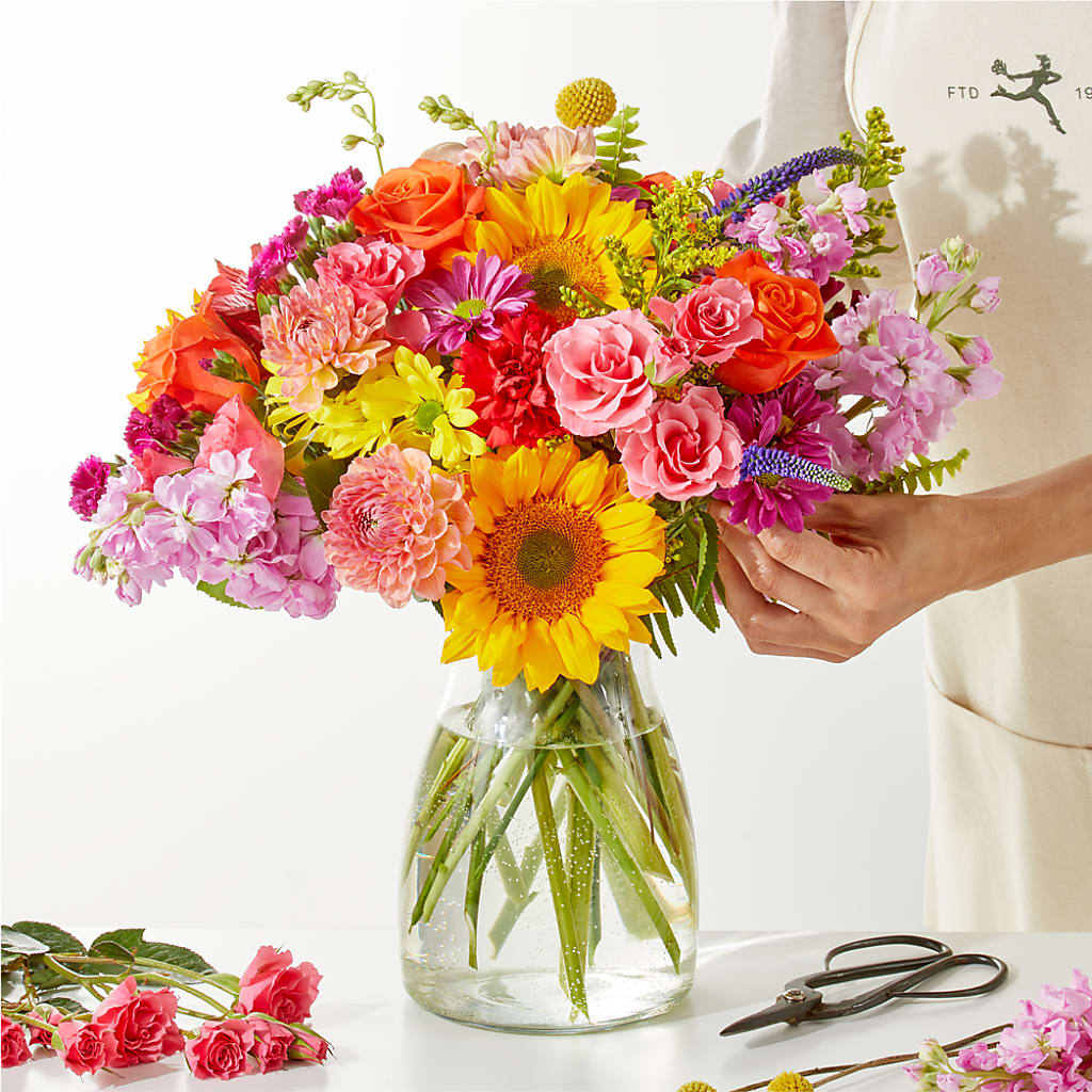 Cue the Confetti - A Florist Original – Rainbow Flower Shop, Huron SD