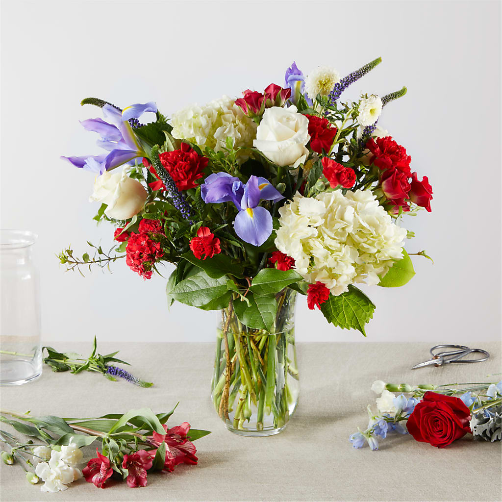 Star Spangled - A Florist Original – Rainbow Flower Shop, Huron SD