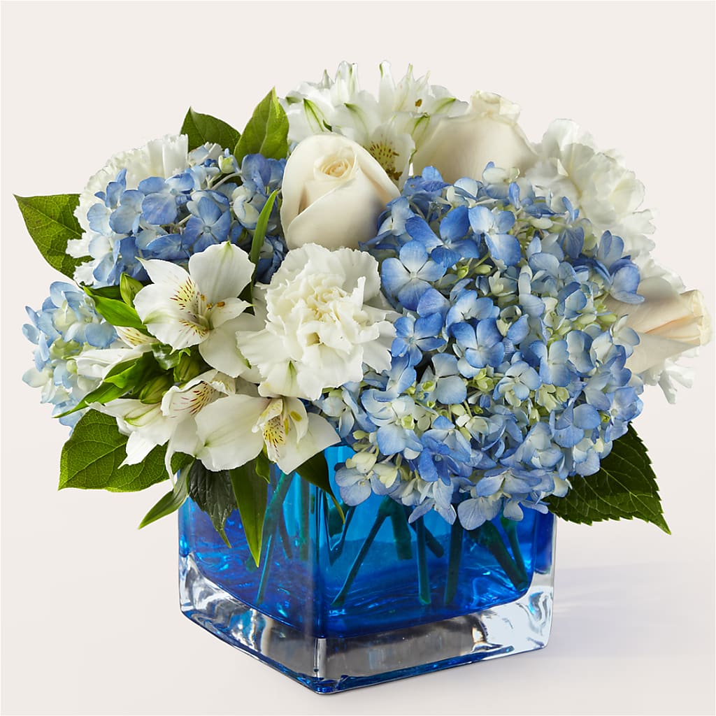 Soothing Waters Bouquet – Rainbow Flower Shop, Huron SD