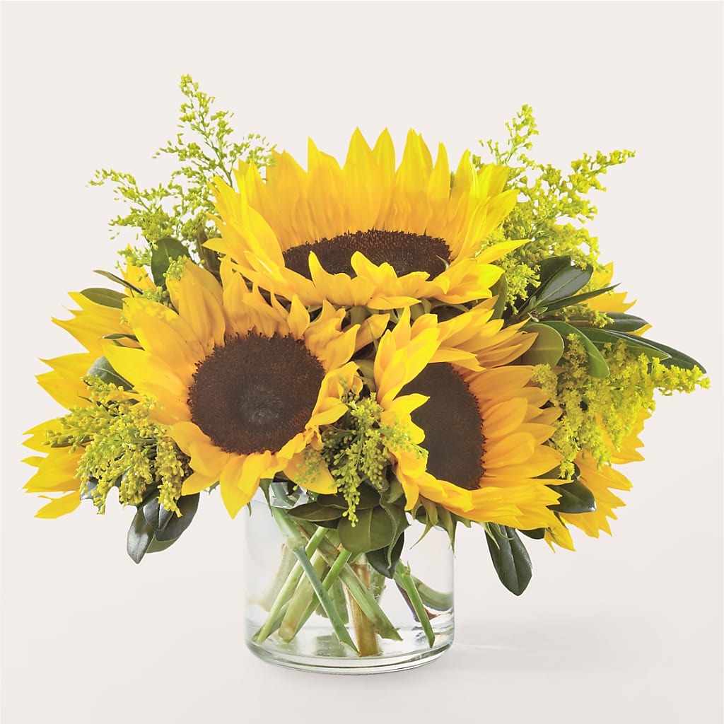 Beaming Sunflower Bouquet – Rainbow Flower Shop, Huron SD