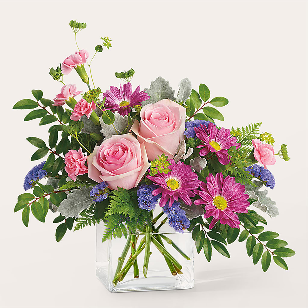 Starlet Bouquet – Rainbow Flower Shop, Huron SD