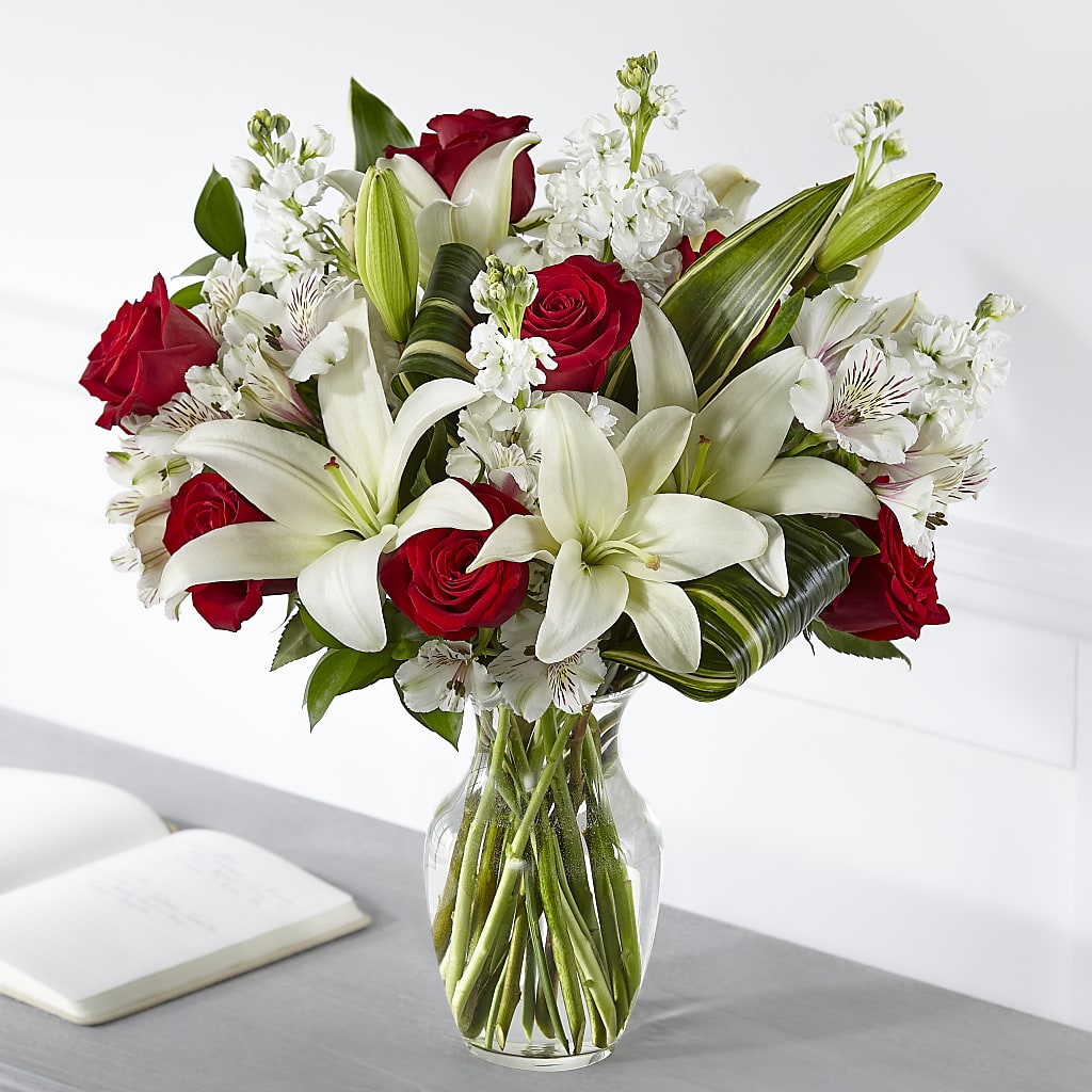 Loving Respect Bouquet – Rainbow Flower Shop, Huron SD