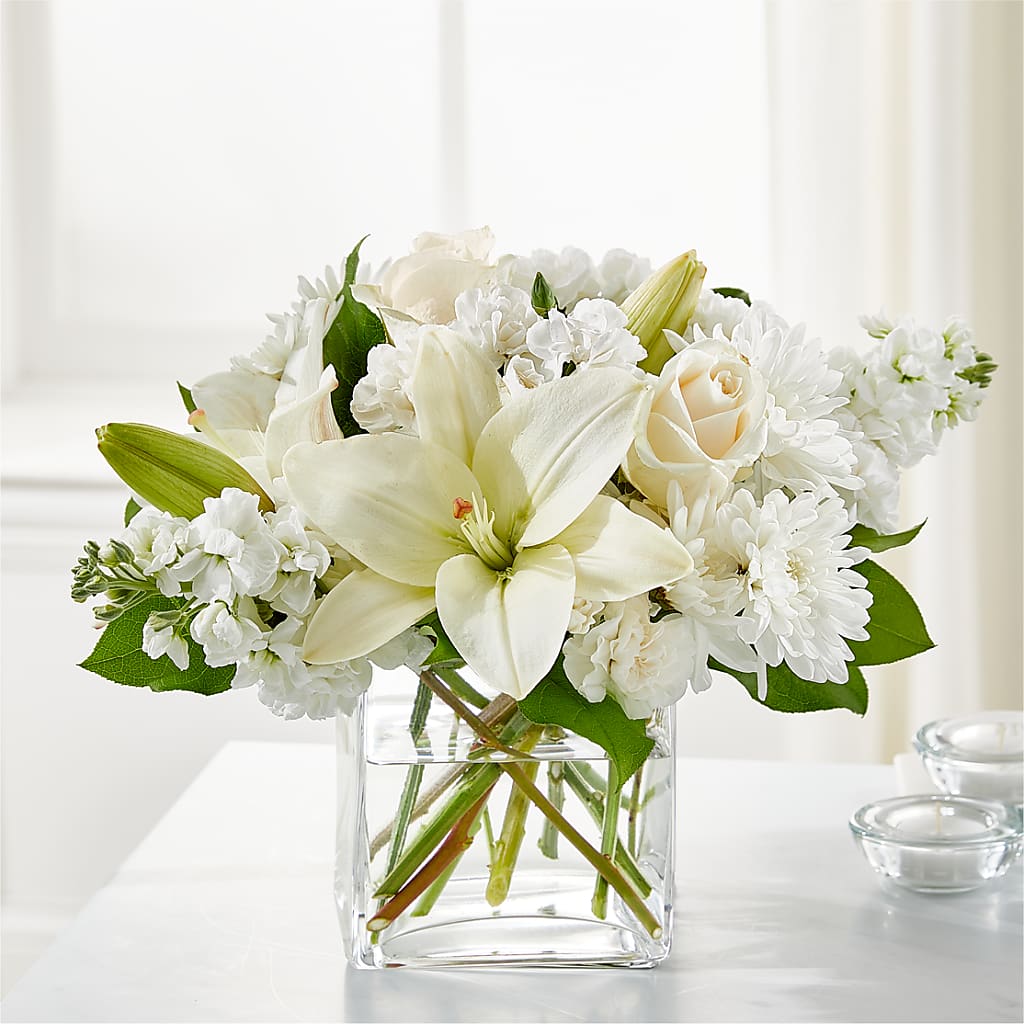 Gentle Breeze Bouquet – Rainbow Flower Shop, Huron SD