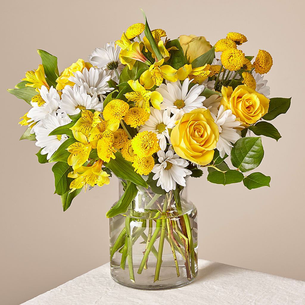 Sunny Sentiments Bouquet – Rainbow Flower Shop, Huron SD