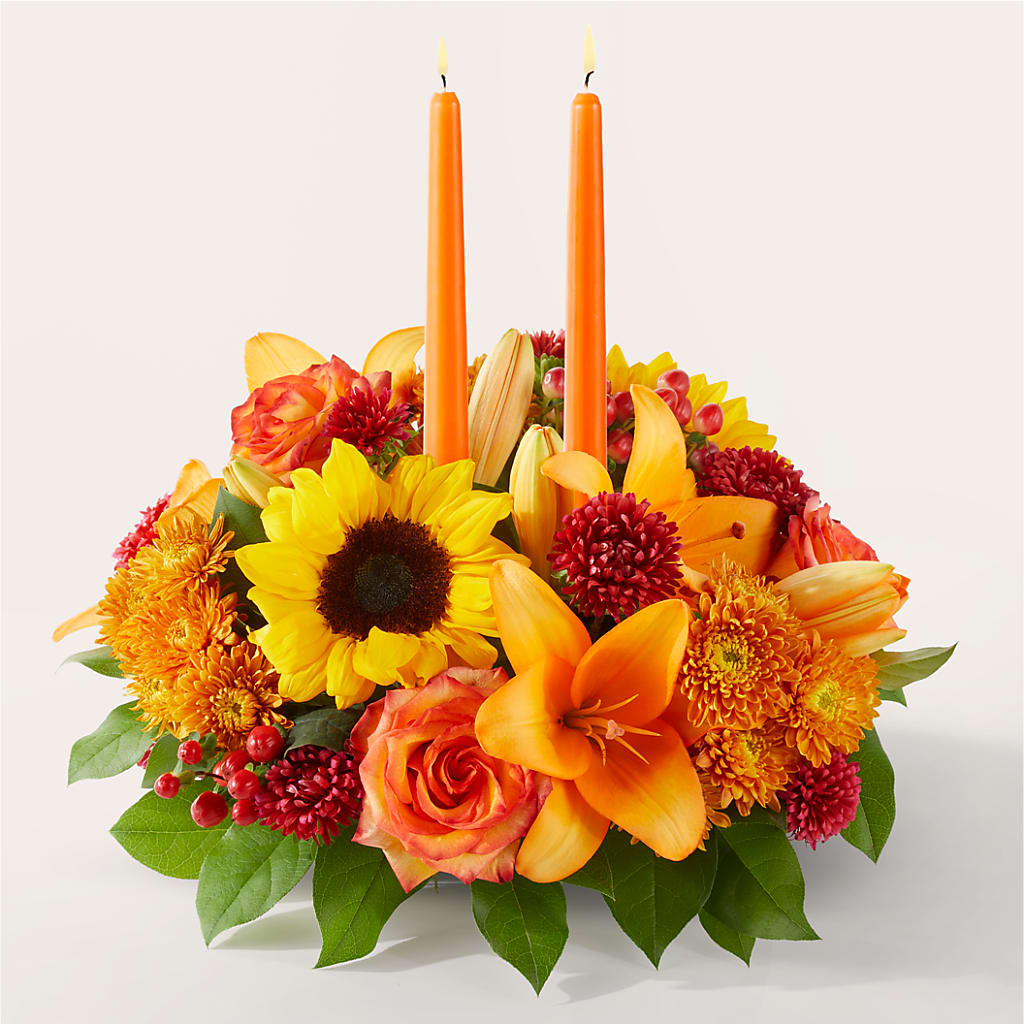 Grateful Centerpiece – Rainbow Flower Shop, Huron SD