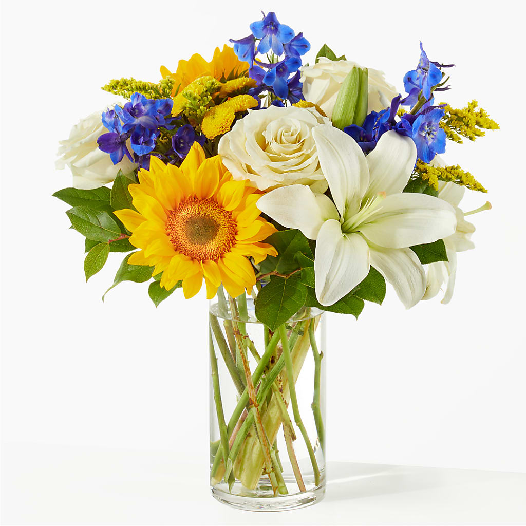 Stargazing Bouquet – Rainbow Flower Shop, Huron SD