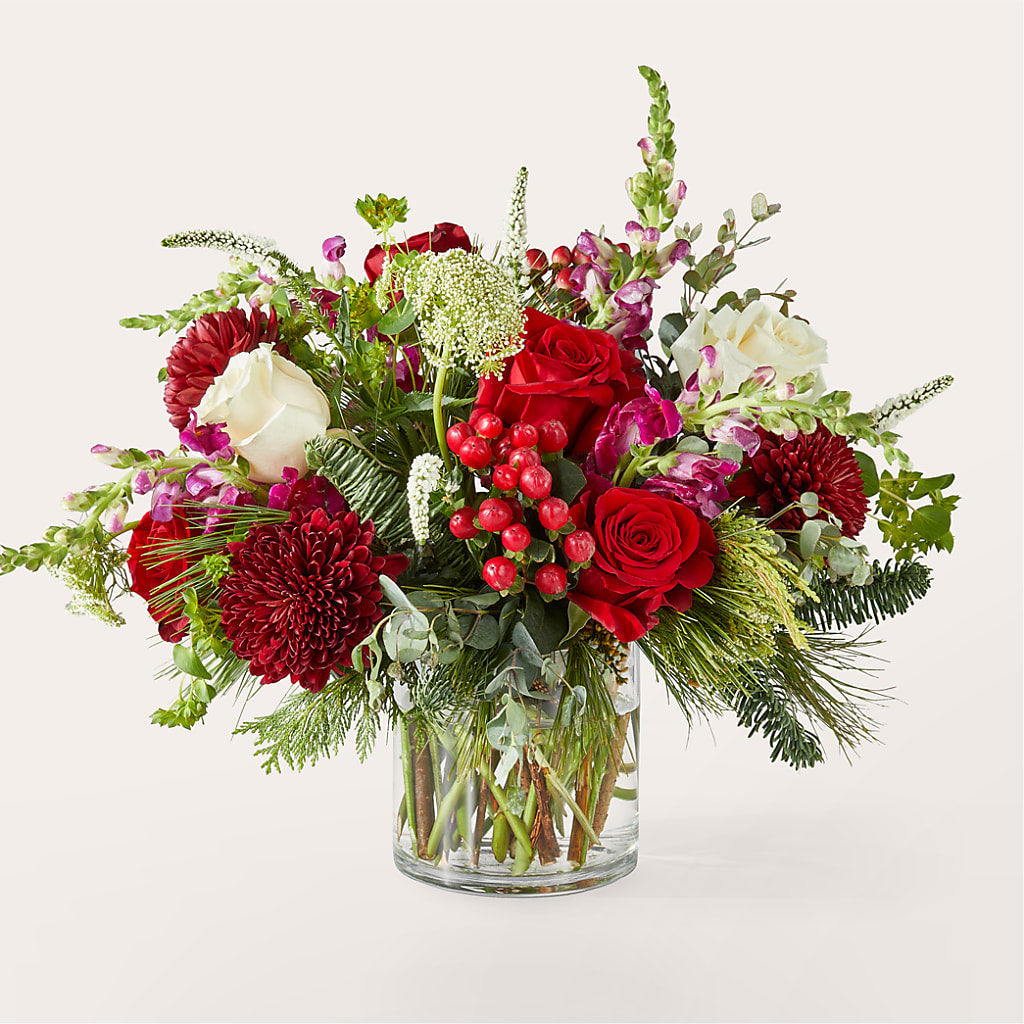 Cranberry Fizz Bouquet – Rainbow Flower Shop, Huron SD