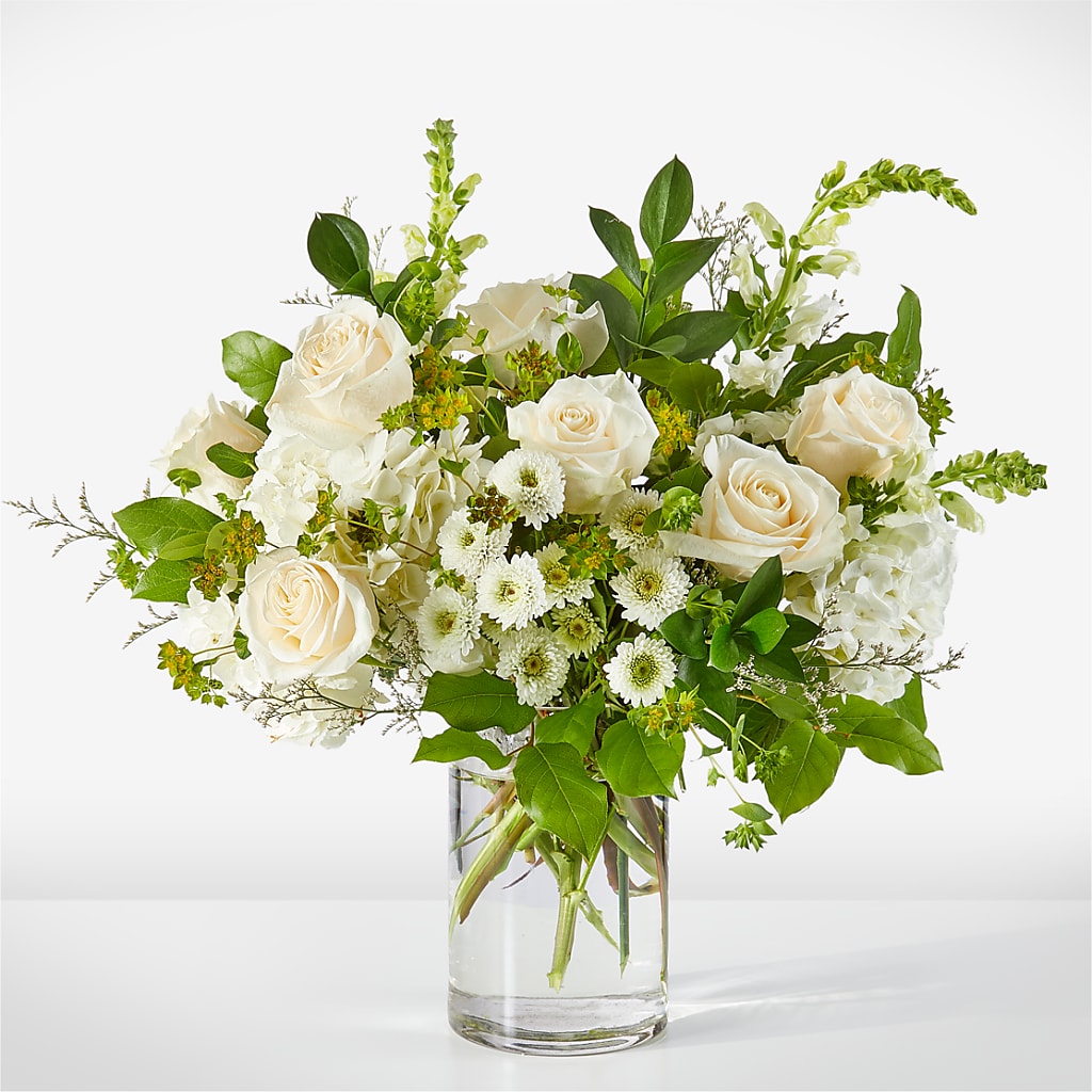 Hint of Vanilla Bouquet – Rainbow Flower Shop, Huron SD