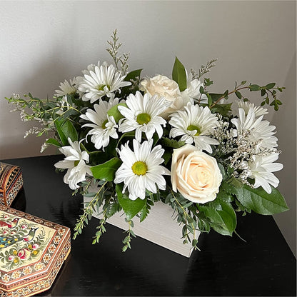 Fresh Linen Box Bouquet –  Rainbow Flower Shop, Huron SD