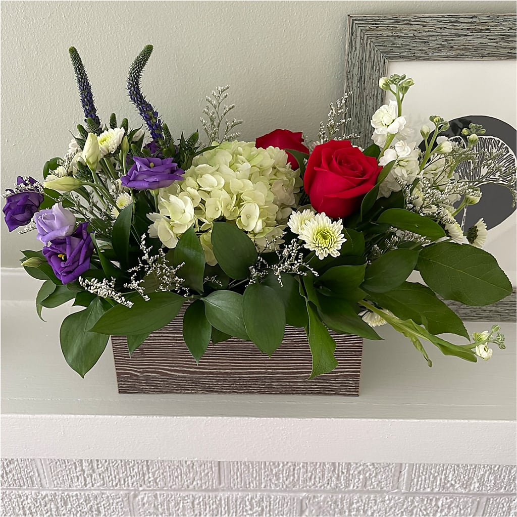 Sweet Magnolia Bouquet –  Rainbow Flower Shop, Huron SD