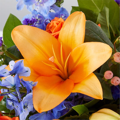 Radiant Citrus Box Bouquet –  Rainbow Flower Shop, Huron SD