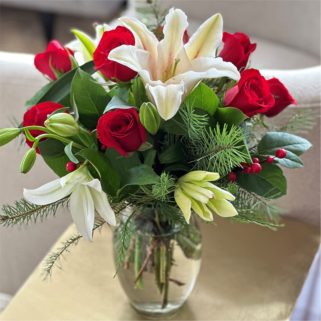 Sparkling Snowflakes Bouquet –  Rainbow Flower Shop, Huron SD