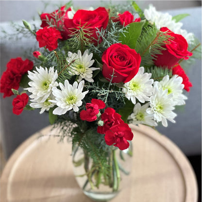 Seasonal Magic Bouquet –  Rainbow Flower Shop, Huron SD