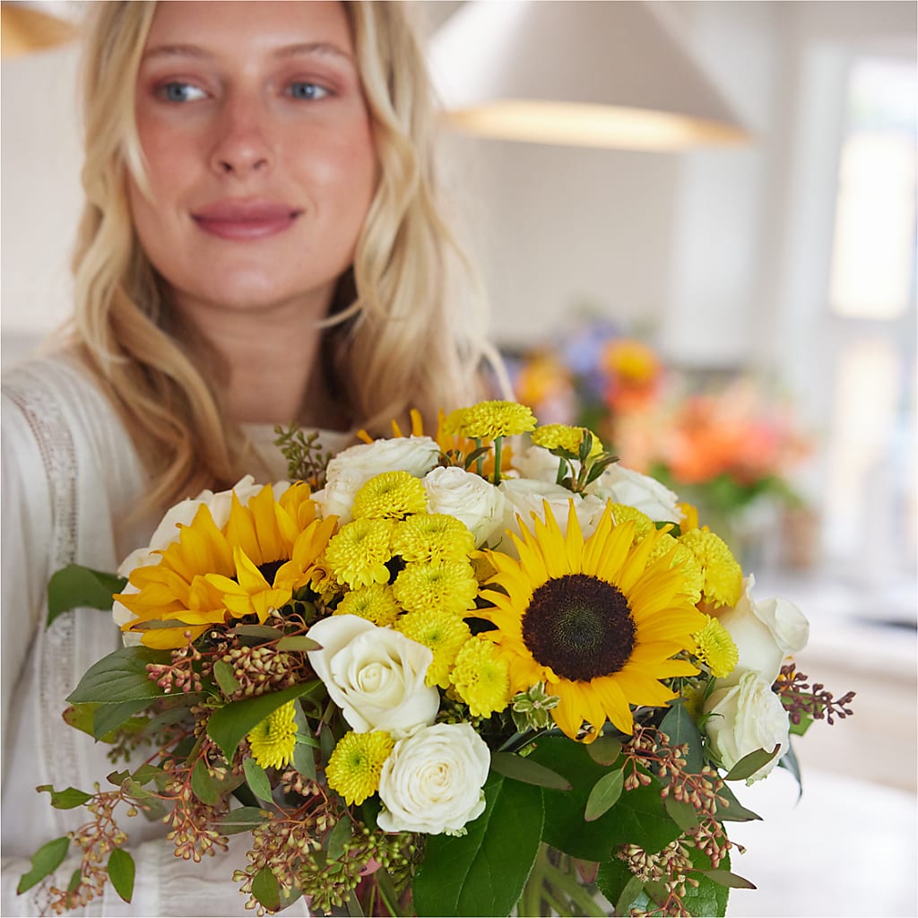 Luminous Morning Bouquet –  Rainbow Flower Shop, Huron SD