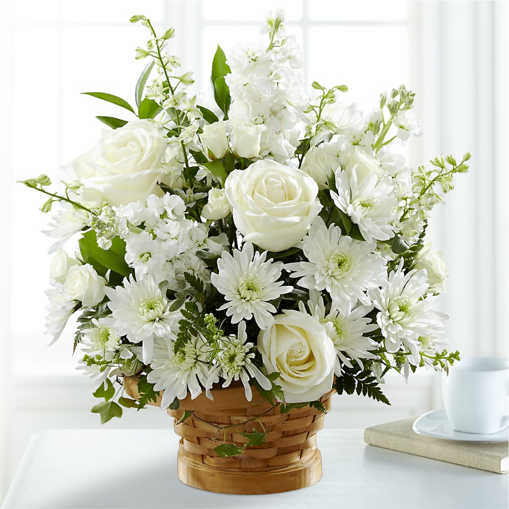 Heartfelt Condolences Arrangement –  Rainbow Flower Shop, Huron SD