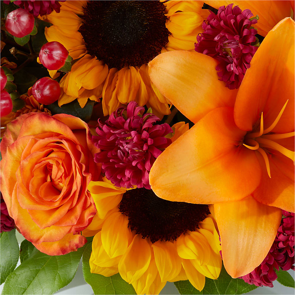 Grateful Centerpiece –  Rainbow Flower Shop, Huron SD