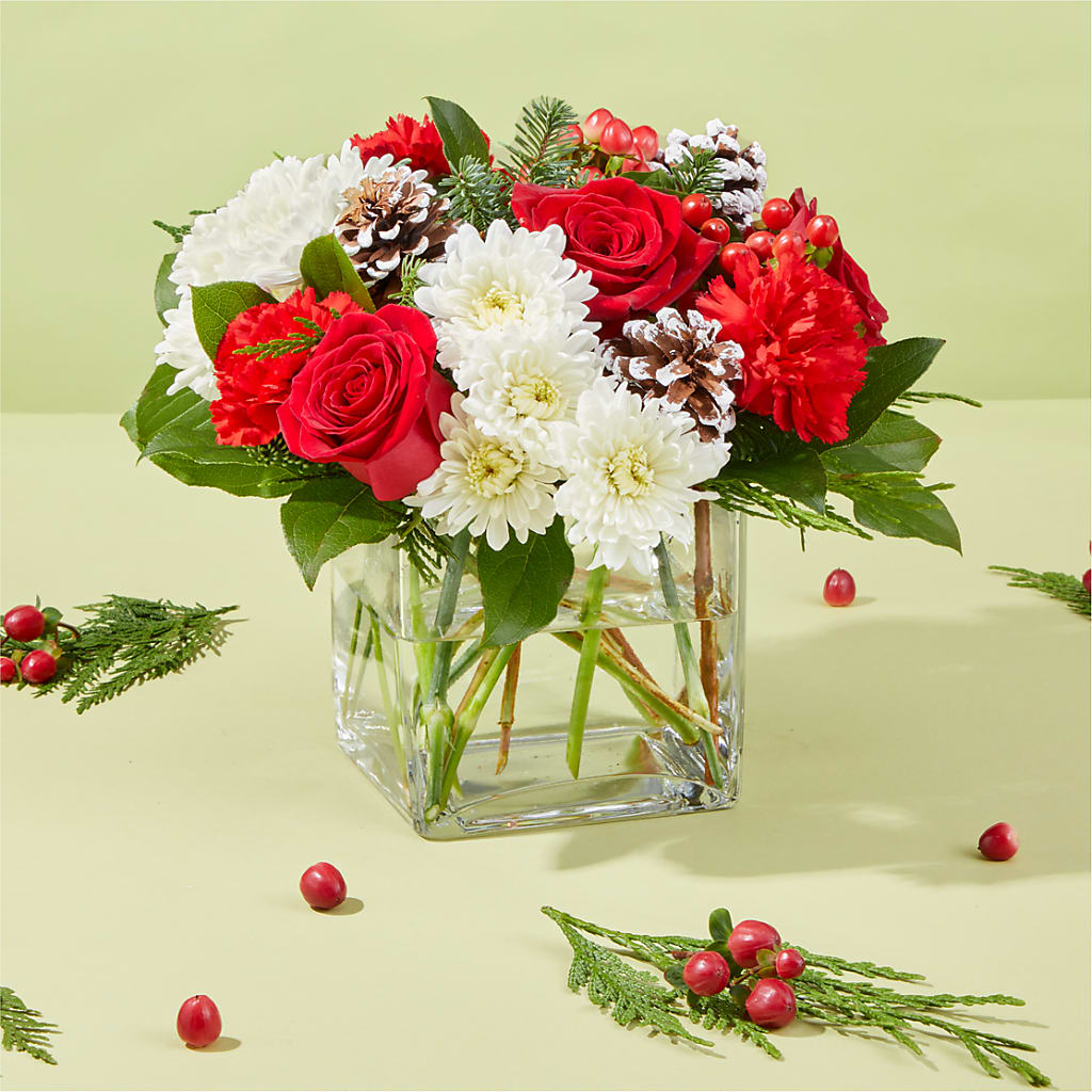 Snow Angel Bouquet –  Rainbow Flower Shop, Huron SD