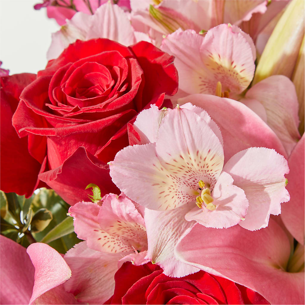 Lucky in Love Bouquet –  Rainbow Flower Shop, Huron SD