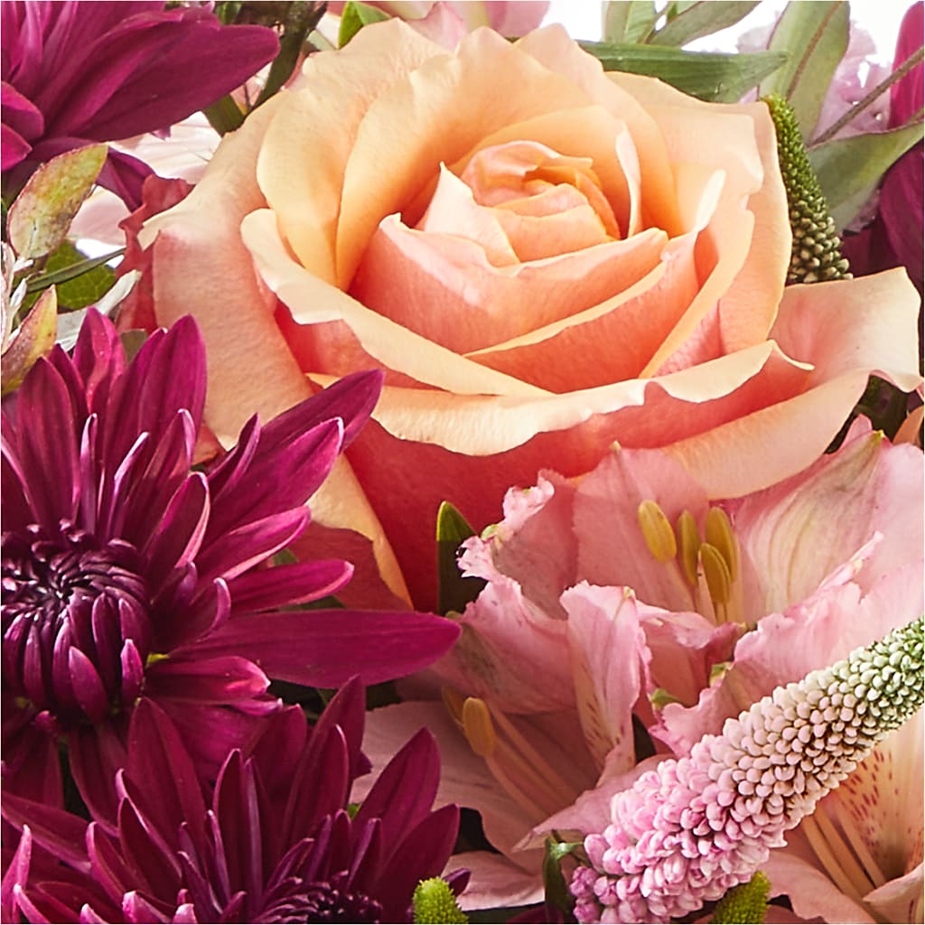 Berry Cobbler Bouquet –  Rainbow Flower Shop, Huron SD