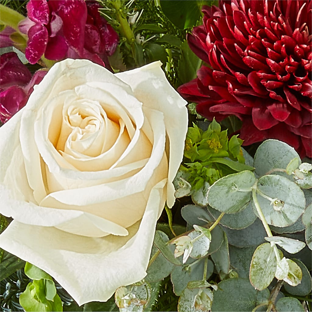 Cranberry Fizz Bouquet –  Rainbow Flower Shop, Huron SD