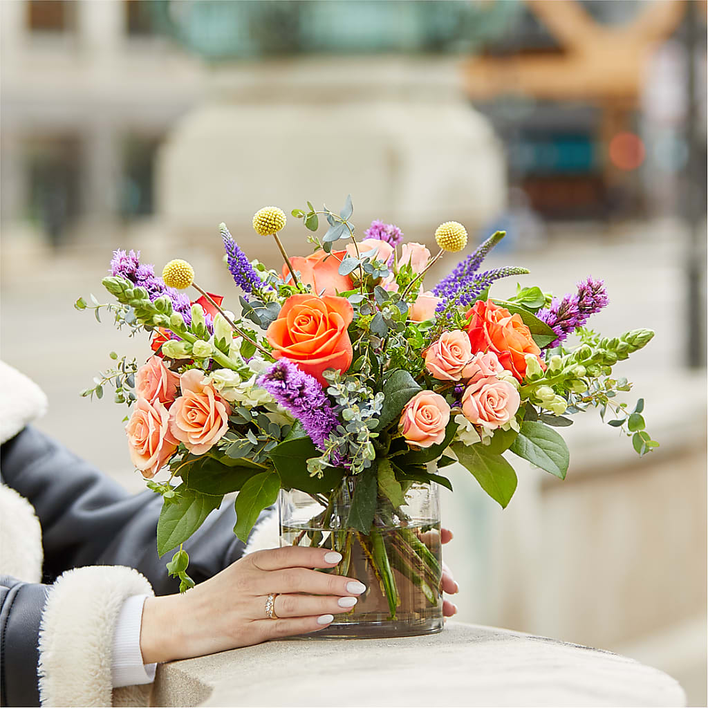 The Standout Bouquet –  Rainbow Flower Shop, Huron SD
