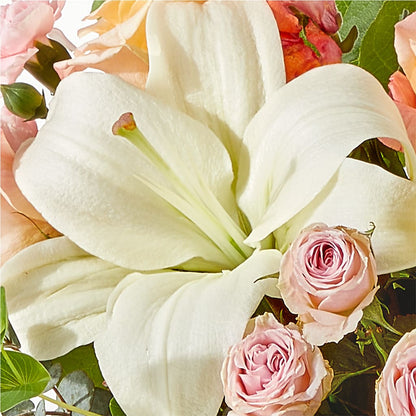 Grapefruit Splash Bouquet –  Rainbow Flower Shop, Huron SD