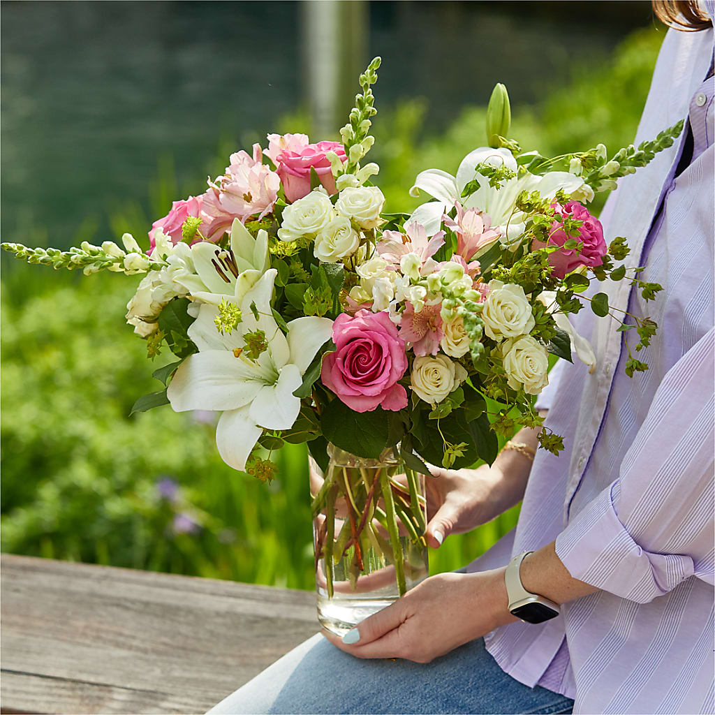 Fondly Bouquet –  Rainbow Flower Shop, Huron SD
